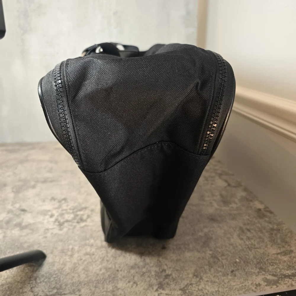 HARLEY DAVIDSON LOGO LUGGAGE BAG BLACK SADDLE LINER MOTORCYCLE Handles
